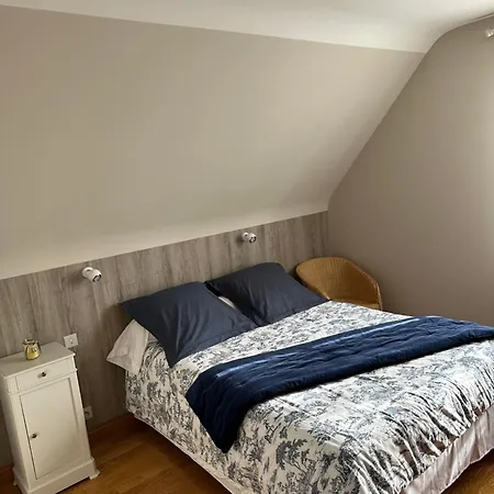 D'hotes Le Bignon Dans Les Alpes Mancelles فندق مبيت وإفطار